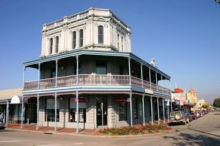 Former Albion Hotel