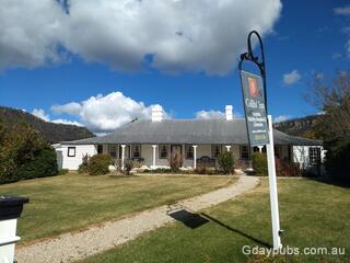 Collits Inn
Photo taken by Roderick Eime, Many Thanks Former Collits Inn