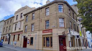 Customs House Hotel
Photo taken by Roderick Eime, Many Thanks Customs House Hotel