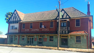 Former New Gunyah Hotel
Photo taken by Roderick Eime, Many Thanks Former New Gunyah Hotel