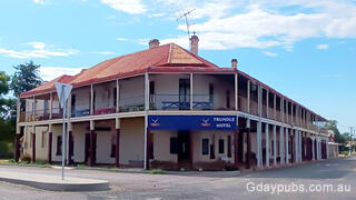 Trundle Hotel
Photo taken by Roderick Eime, Many Thanks Trundle Hotel