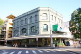 Kinselas Hotel