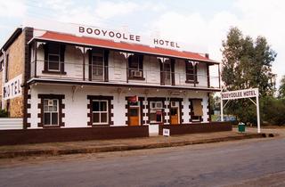 Former Booyoolee Hotel
