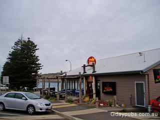 12 Rocks Cafe Beach Bar