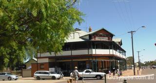 Woolshed Hotel (The)