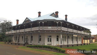 Coolamon Hotel