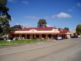 Magpie and Stump Hotel