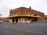 Commercial Hotel